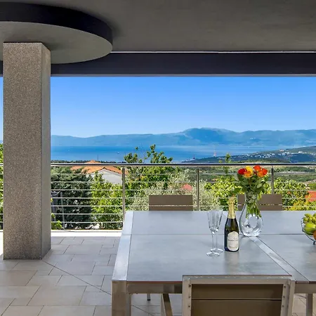 Wellness Biocrystal Villa *