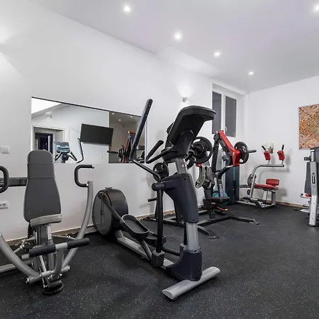 Wellness Biocrystal Villa *