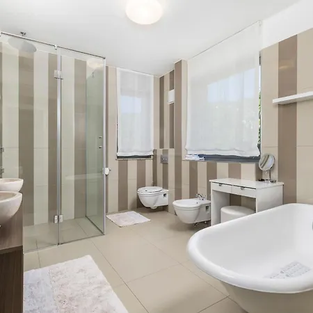 Wellness Biocrystal Villa